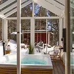 Nordic Spa&sauna Retreat *