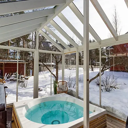 Chalet Nordic Spa&sauna Retreat Vantaa