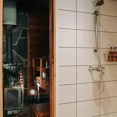 Nordic Spa&sauna Retreat בקתה